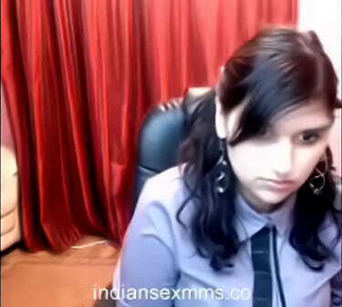 College Girl Webcam Goes Nude