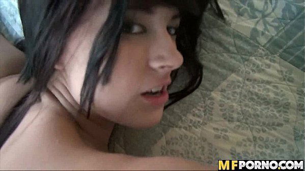 Gorgeous brunette Oxuanna Envy