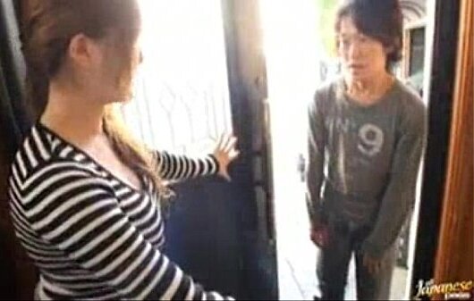 momoka-nishina-bu-cu-cuc-dinh