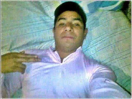 vecina flaquita cogiendo amigo