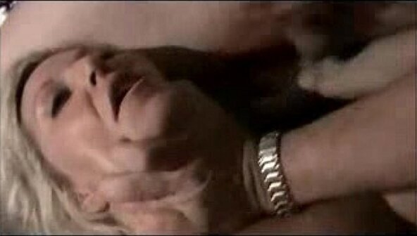 slut wife Cassandra Deep gets pounding guys