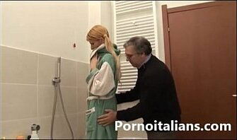 Incesto italian italiano padre lecca figlia teen italian
