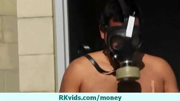 Smooth pays amateur chick