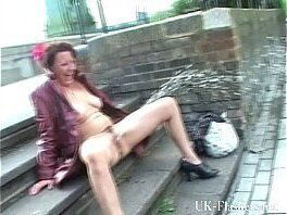 Hammersmith bridge public nudity of Shaz. Crazy Shaz public nudity