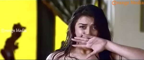 Hansika scene from Vishnu Denikaina ready telugu movie
