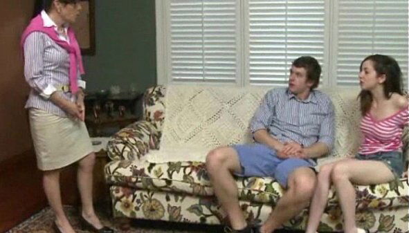 Stepmom Alexandra Silk caught Victoria Volt sucking