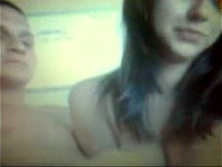 CamSlut American first timer deepthroat