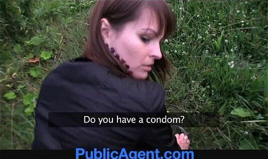 PublicAgent Rita bouncing boobs