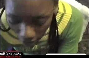 She suckin n she cumin