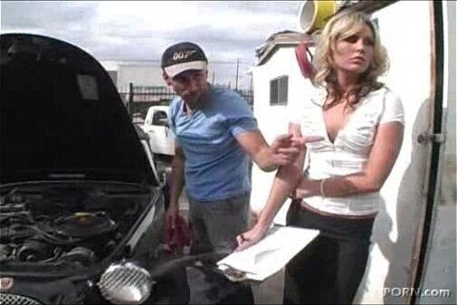 Work Receptionist Kiara Diane Fucks Mechanic