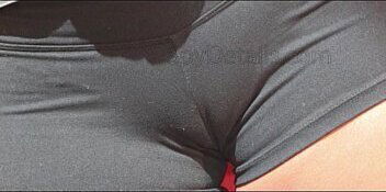 Upskirt, cameltoe, niples, bikini...