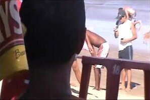 pagando bucetinha na praia