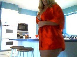 Horny Milf Plays Kitchen!