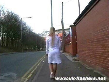 Teen Flashing Crystel