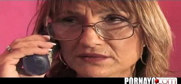 MILF Jillian Gets Licked Then Fucked