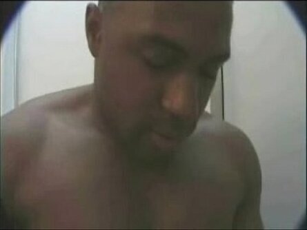 Interracial couple take turns blowing eachother