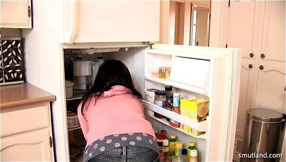 Insertions Invades Kitchen Domestic Bliss!