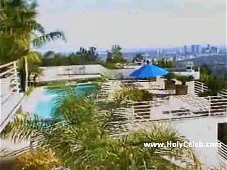 class girlfriends pleasing each other