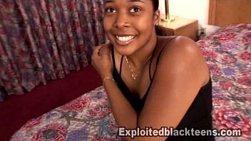 Black Girl gets freaky Amateur Teen Video