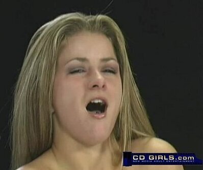 Amateur rides sybian machine orgasm