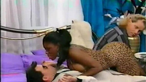 Ebony Ayes Loves white Guys