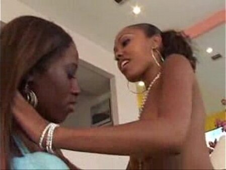 lacey india lesbo scene