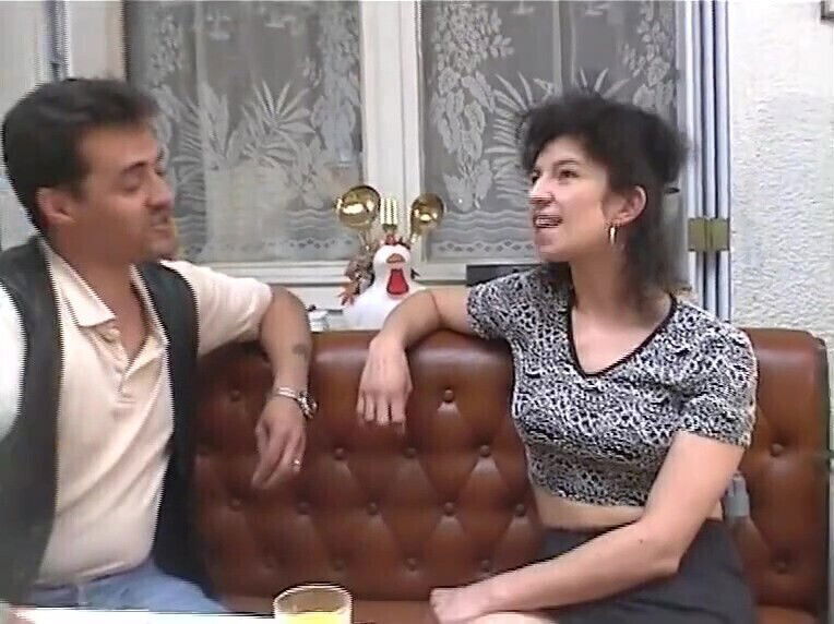 Belle brune prend chere