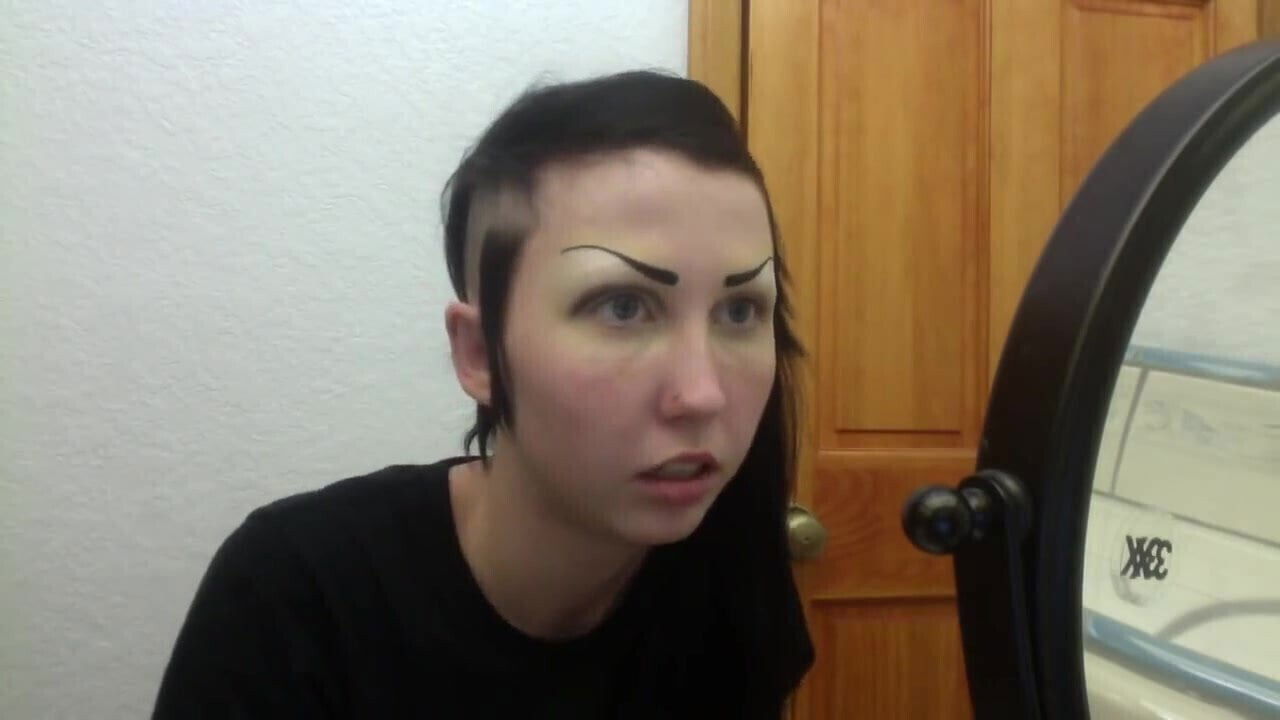 sexy dirty gothic makeup