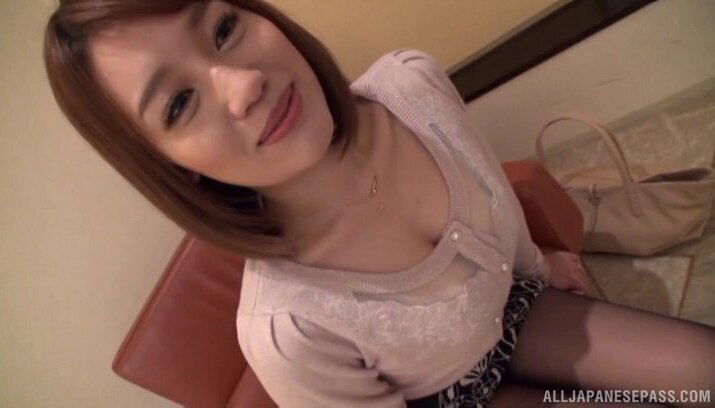 Round Riko Honda moans with pleasure during passionate fucking