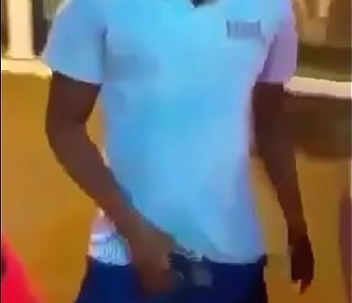 Loira gostosa caridade