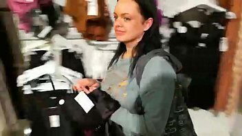 Spontaneous closet clothing store