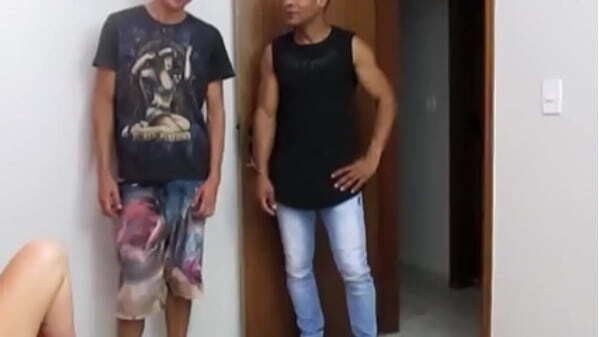 Pilantra safado, n&atilde_o pagou d&iacute_vida tive foder neg&atilde_o dotado, mais adorei foder dois, deram muita porra.(Cont, Red)