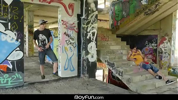 BoyFun Horny Roman Capellini Jerking Outdoors When Antony Carter Finds Fucks