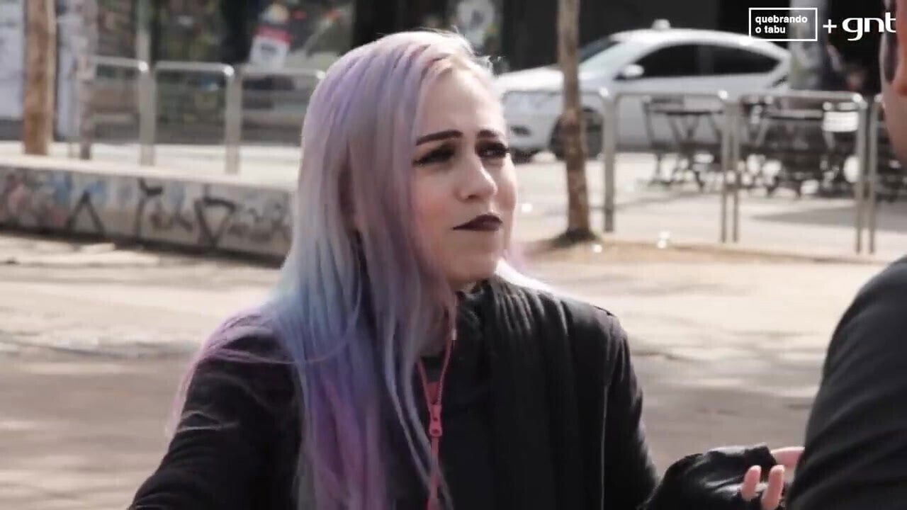 Brazilian Porn Star wantes Hero!