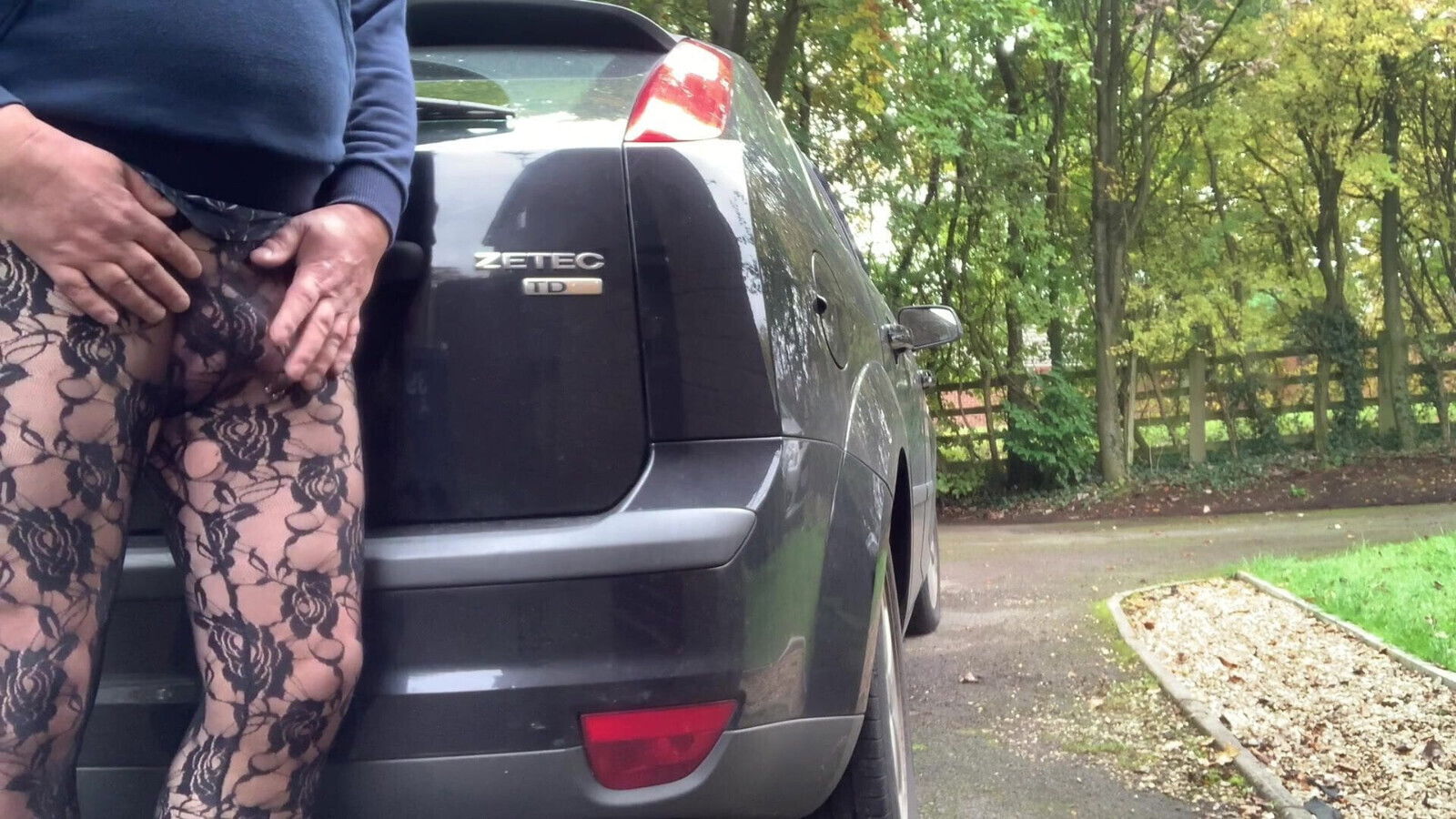 Peeing coming feet black tights leggings