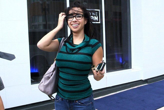 Sexy Amateur Sales Woman Fucked On The...