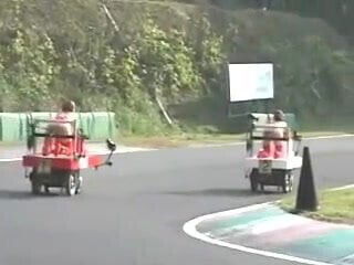 HANDJOB AND SEX MACHINE 88