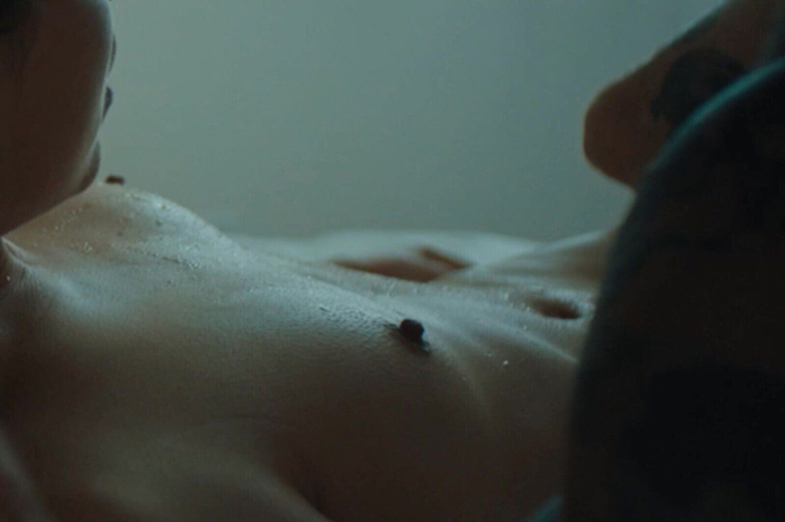 Margaret Qualley nude pussy 'LOVE LIKE HATE