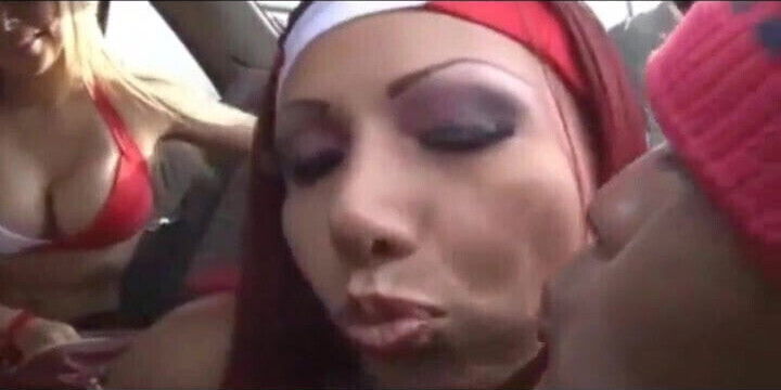 VP09 Deysi Araujo Irina Grandez Mirella Mendez