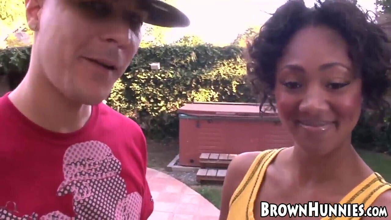 Cute ebony Evanni Solei drilled hardcore after sucking