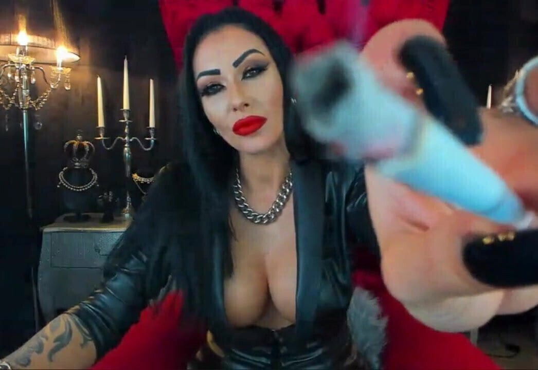 MistressKennya40