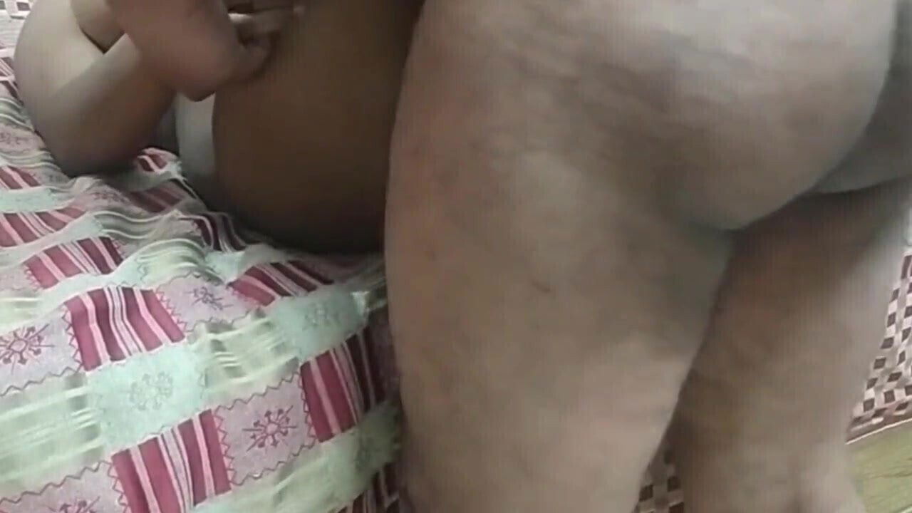 Shaved Pussy Musterbation Fuck Hubby