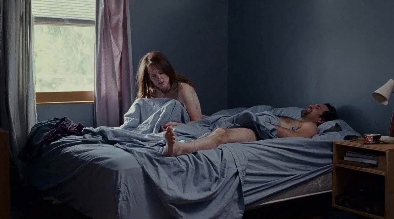 Yaya DaCosta,Julianne Moore in The Kids Are All Right (2010)