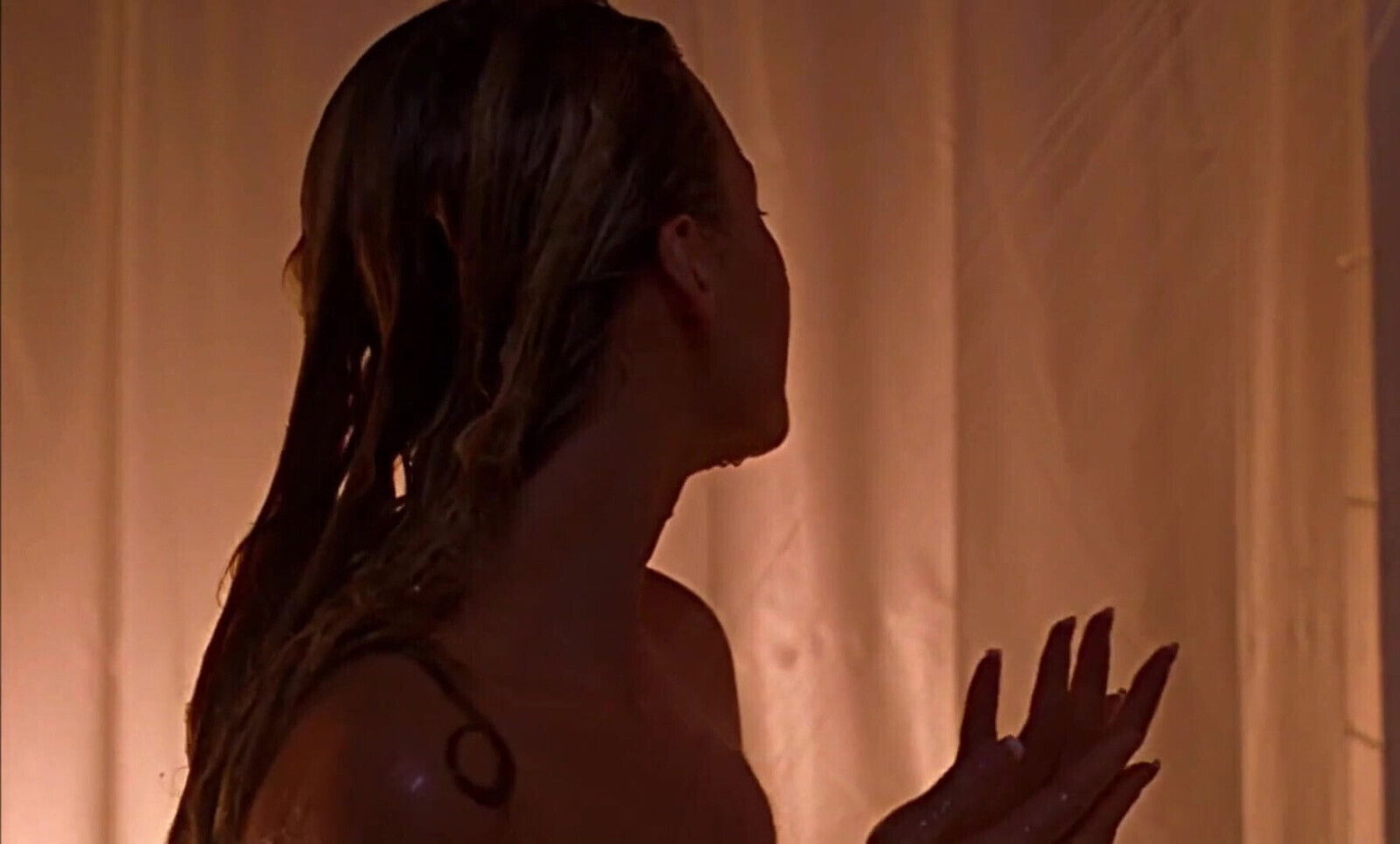 Tania Saulnier: Sexy Shower Girl (SP&F)