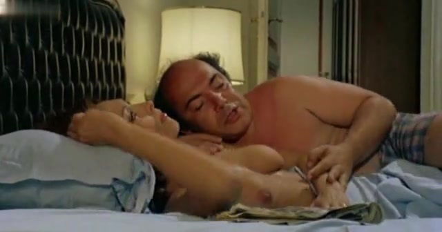 Nieves Navarro,Nadia Cassini,Carmen Russo in L'infermiera Nella Corsia Dei Militari (1979)