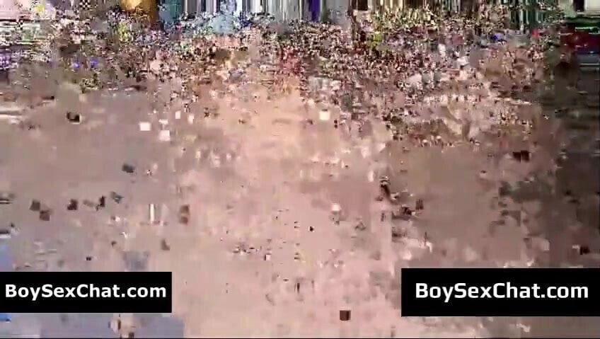 Latino sucks another Latinos fucks