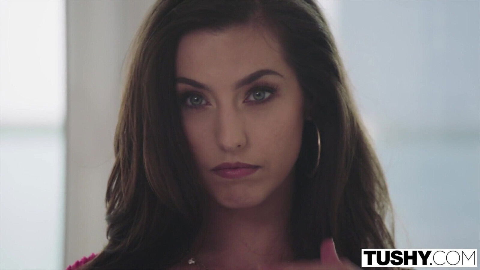 TUSHY Anal-obsessed Spencer can't resist seducing boss