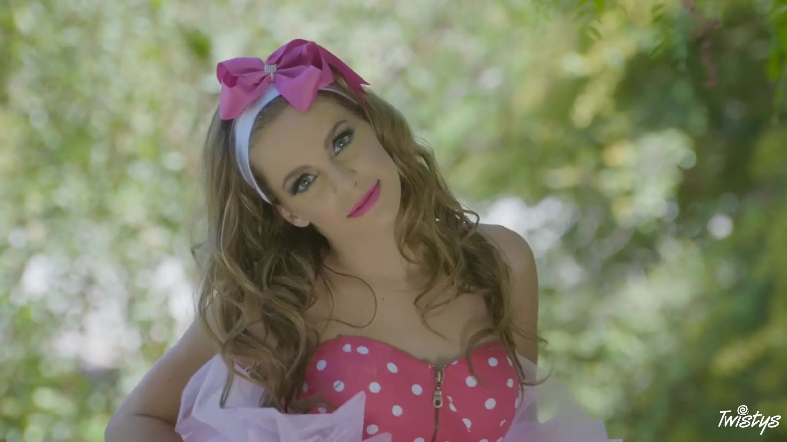 Sweet Kimmy Granger opens legs licked fucked