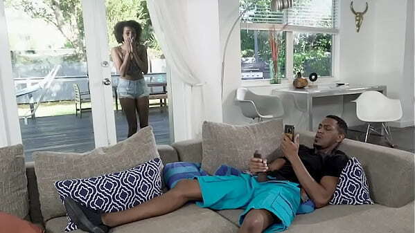 Alina Catches Jonathan Jordan Beating Porn xVideos Then They Fuck (Black Black)