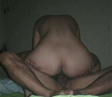 Esposa amadora senta goza gostoso